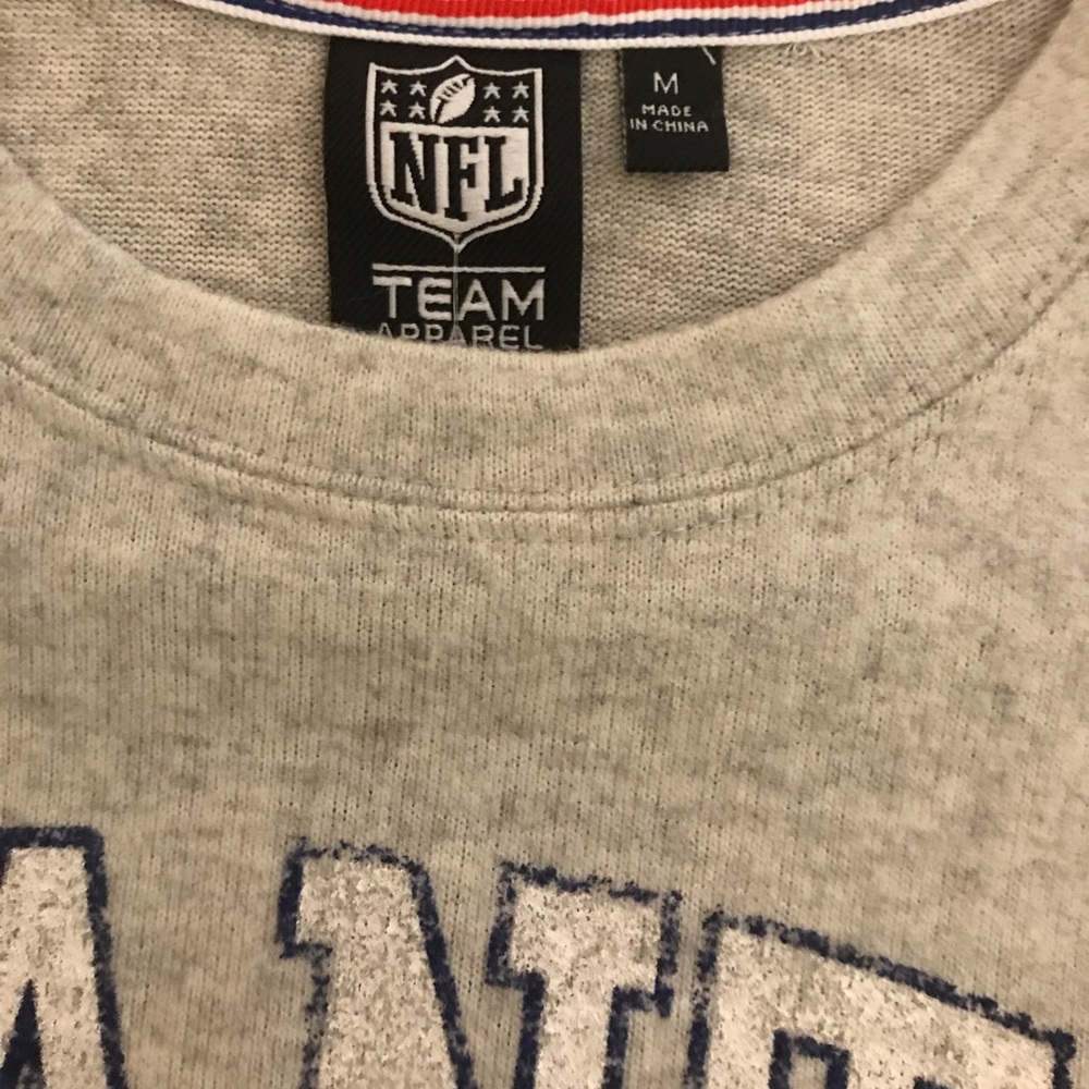 NY Giants Crew Neck Sweater - Size M - Picture 4 of 12